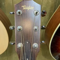 Taylor 410 Dreadnought ( Preloved ) W/ Hardcase . GUITARS