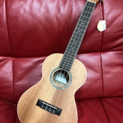 GUITARS Cordoba 15TM Tenor Mahogany Ukulele 19 GUITARS Cordoba 15TM Tenor Mahogany Ukulele