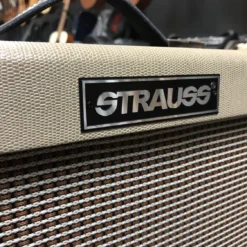 Strauss SM-T5 5 Watt Combo Valve Amplifier (Cream) AMPS/FX 13 Strauss SM-T5 5 Watt Combo Valve Amplifier (Cream) AMPS/FX