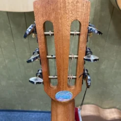 GUITARS CRAFTER MINO/ BLACK WALNUT SMALL BODY ACOUSTIC ELECTRIC GUITAR WITH SOLID SPRUCE TOP