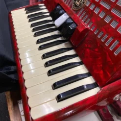 Excalibur 72 Bass Accordion ( Preloved ) GUITARS