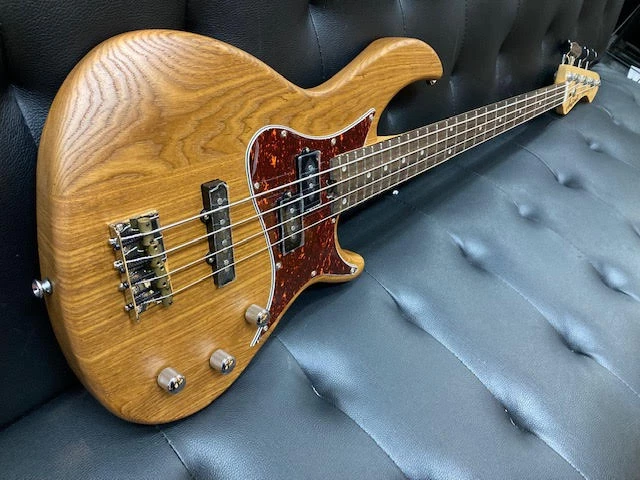 Aria 313MK2 Detroit Series 4-String Electric Bass Open-Pore Natural Finish GUITARS 3 Aria 313MK2 Detroit Series 4-String Electric Bass Open-Pore Natural Finish GUITARS