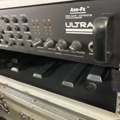 Fractal ULTRA AXE-FX In Roadcase W/ MFC-101 Controller ( Preloved )