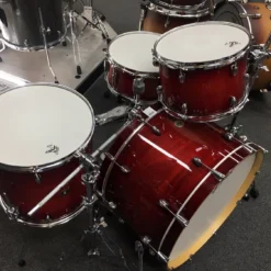 Gretsch Catalina Club Rock 4 Piece Drum Kit Crimson Burst W/ Hardware DRUMS