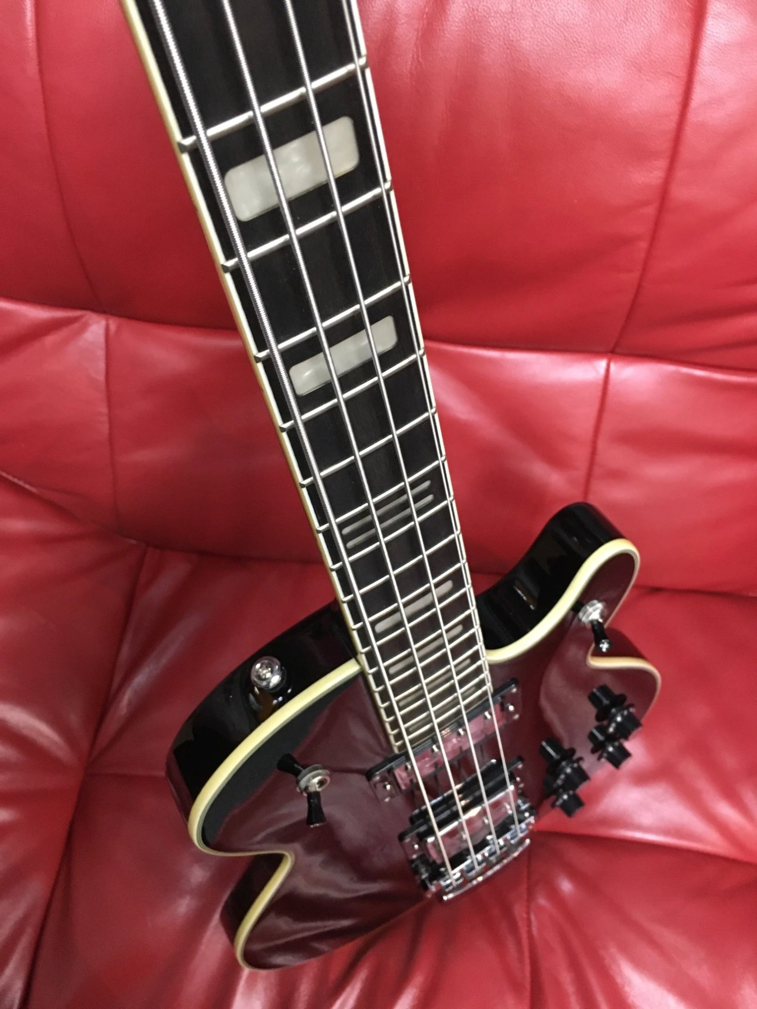 Hagstrom Swede Bass Guitar Gloss Balck GUITARS 7 Hagstrom Swede Bass Guitar Gloss Balck GUITARS