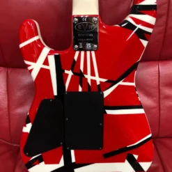 GUITARS EVH Striped Series Red With Black Stripes 14 GUITARS EVH Striped Series Red With Black Stripes