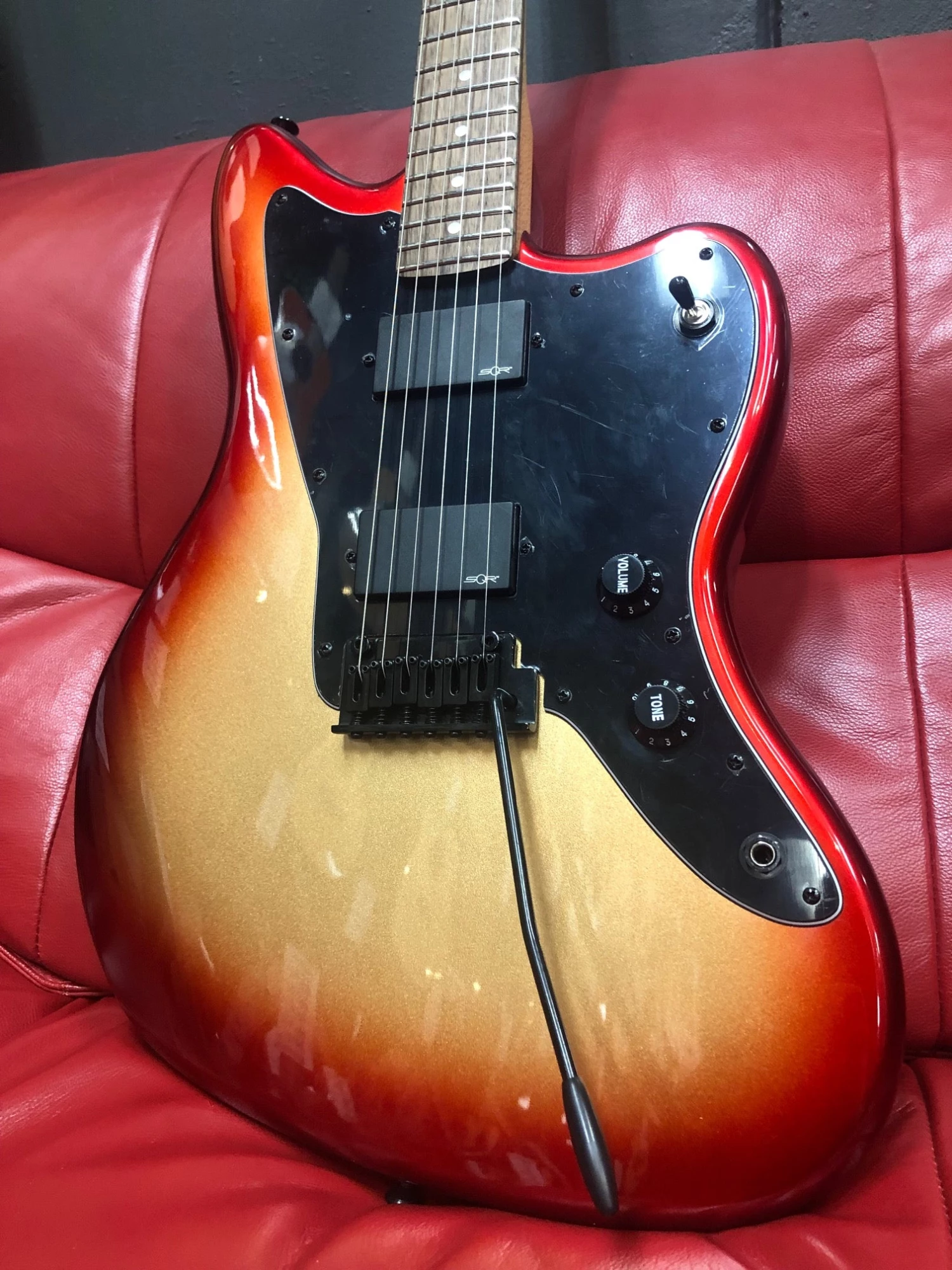 GUITARS Fender Contemporary Series Jazzmaster W/Active Pickups - Sunset Metallic 3 GUITARS Fender Contemporary Series Jazzmaster W/Active Pickups - Sunset Metallic