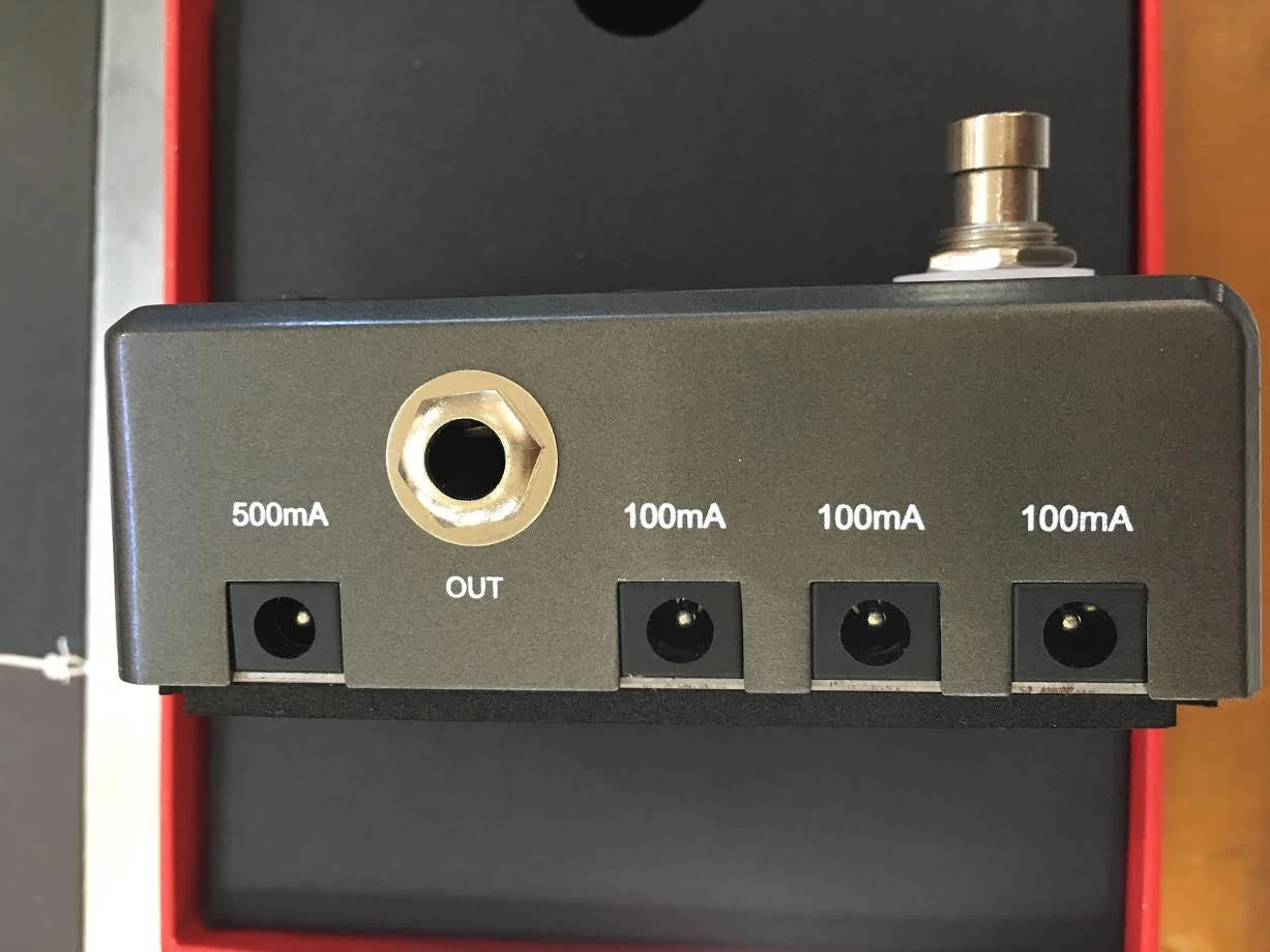 Outlaw Effects "Iron Horse" Multi Pedal Power Supply & Tuner Eight 9V DC Outputs 5 Outlaw Effects "Iron Horse" Multi Pedal Power Supply & Tuner Eight 9V DC Outputs
