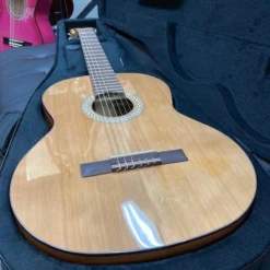 GUITARS Kremona S65C Classical Guitar SOLID American Red Cedar Top