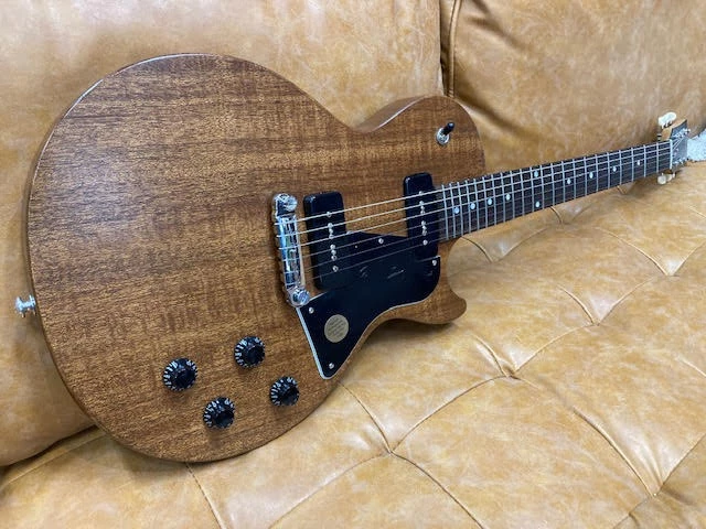 Gibson LP Special Tribute P90 W/ Gigcase Preowned As New GUITARS 2 Gibson LP Special Tribute P90 W/ Gigcase Preowned As New GUITARS