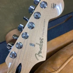 Fender Stratocaster Player Series Sunburst