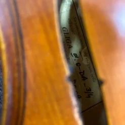 GUITARS Gliga 3/4 Violin W/ Case / Bow / Shoulder Rest (Pre-Loved)