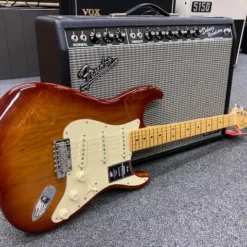 Fender AMERICAN PROFESSIONAL II STRATOCASTER® Sienna Burst Maple Neck
