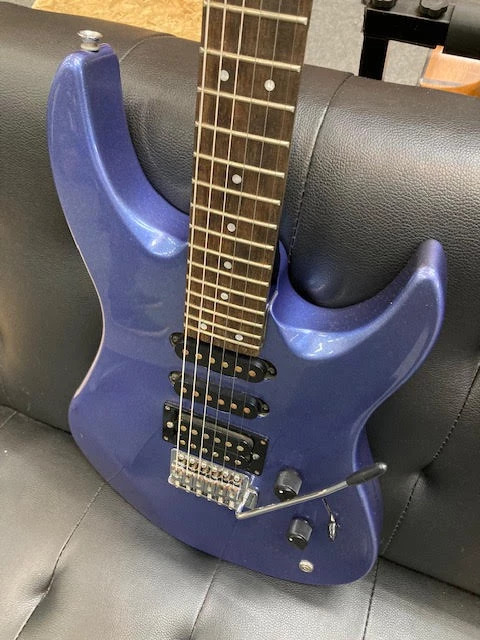 YAMAHA RG112 ELECTRIC GUITAR ( PREOWNED) 4 YAMAHA RG112 ELECTRIC GUITAR ( PREOWNED)