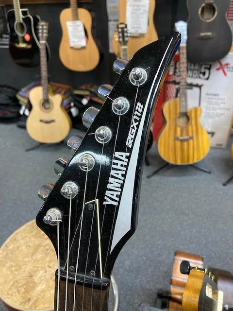YAMAHA RG112 ELECTRIC GUITAR ( PREOWNED) 5 YAMAHA RG112 ELECTRIC GUITAR ( PREOWNED)