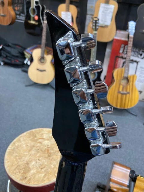 YAMAHA RG112 ELECTRIC GUITAR ( PREOWNED) 7 YAMAHA RG112 ELECTRIC GUITAR ( PREOWNED)