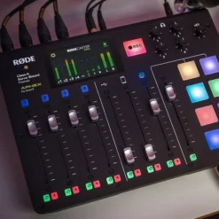 LIVE SOUND Rodecaster PRO Podcasting Studio