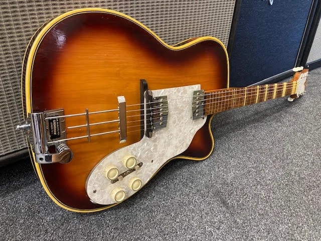 Electric Guitars Vintage Roger Custom Thinline Electric Guitar W/ Case 12 Electric Guitars Vintage Roger Custom Thinline Electric Guitar W/ Case