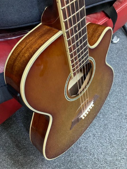 GUITARS Takamine Thinline Series AC/EL Guitar With Cutaway In Gloss Tea Burst Finish 4 GUITARS Takamine Thinline Series AC/EL Guitar With Cutaway In Gloss Tea Burst Finish