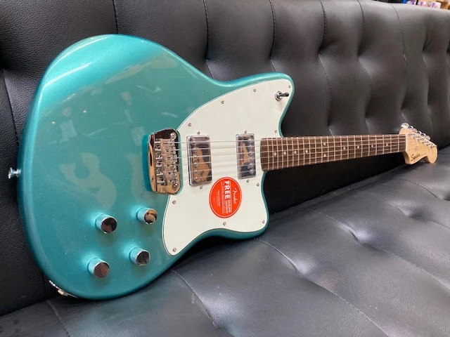 Fender Paranormal Series Toronado Mystic Seafoam 3 Fender Paranormal Series Toronado Mystic Seafoam