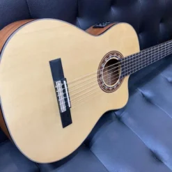 GUITARS Valencia VC304CE Classical Acoustic Electric Guitar